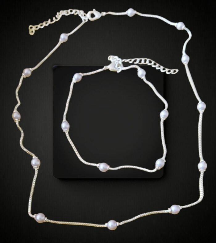 Conjunto de Colar e Pulseira com Pérolas e Cordão em Prata - Imagem 3